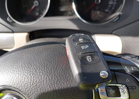 2017 Volkswagen Jetta 1.4T Se из США, поврежденный, VIN 3VWDB7AJXHM295951